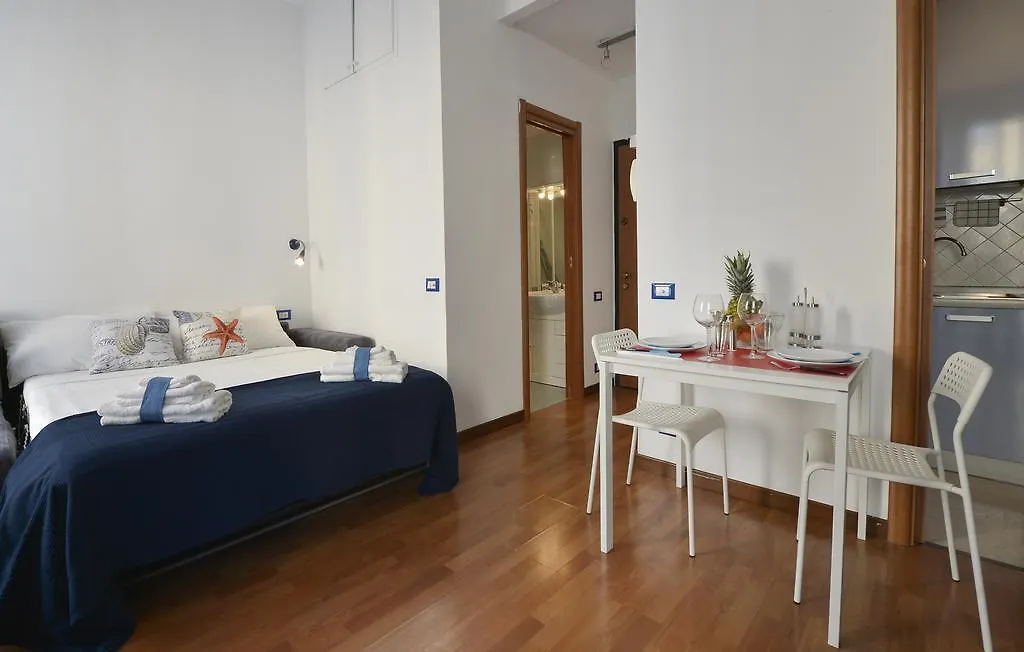 Lecco Apartment ミラノ 0*,