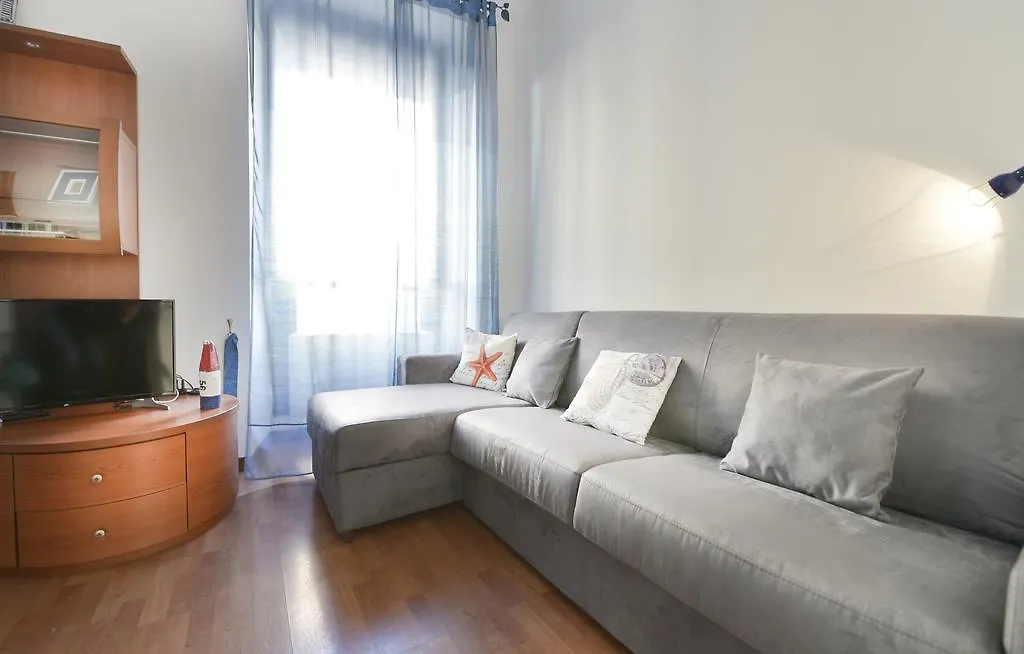 Lecco Apartment ミラノ